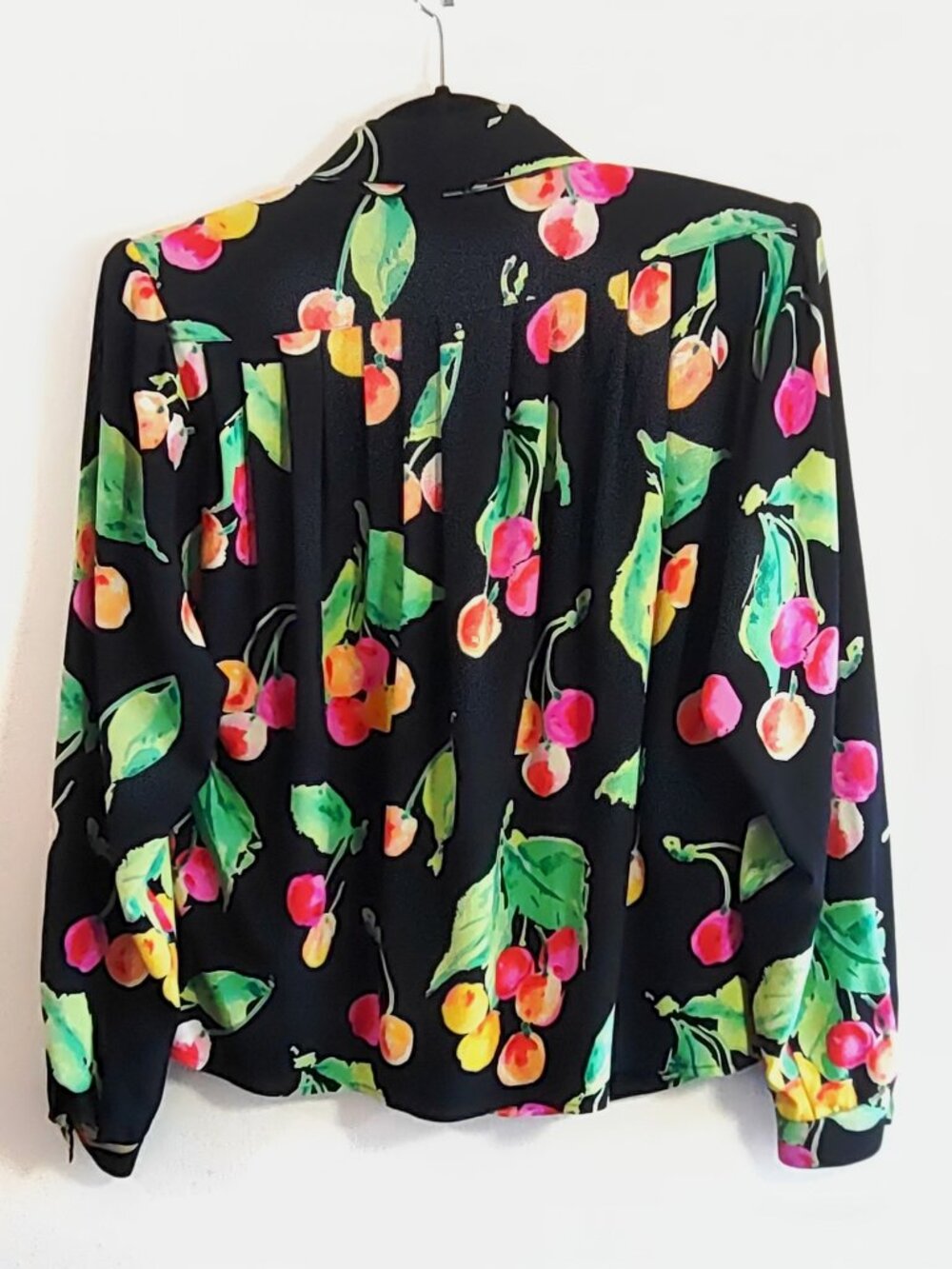 Vintage Ungaro Parallele Silk Blouse Italy Designer Sz Medium Vibrant Fruit Chic - Picture 5 of 10